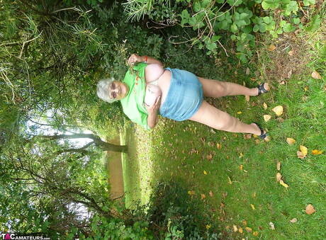 TAC Amateurs invite you to explore xxx pictures with Grandma Libby xxx gallery 272091