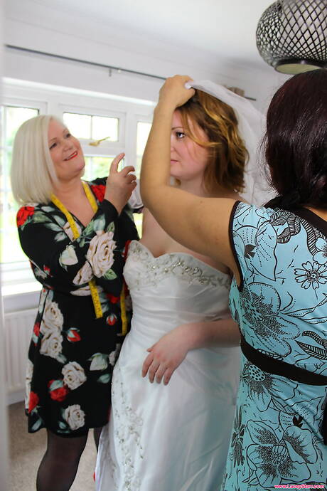 Lacey Starr are pleased to offer you a free pictures featuring Amber West, Lacey Starr and Sahara Knite in hardcore threesome